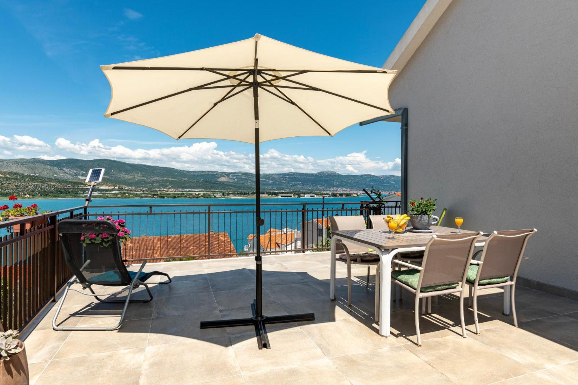 Apartments Bellezza Trogir Bagian luar foto