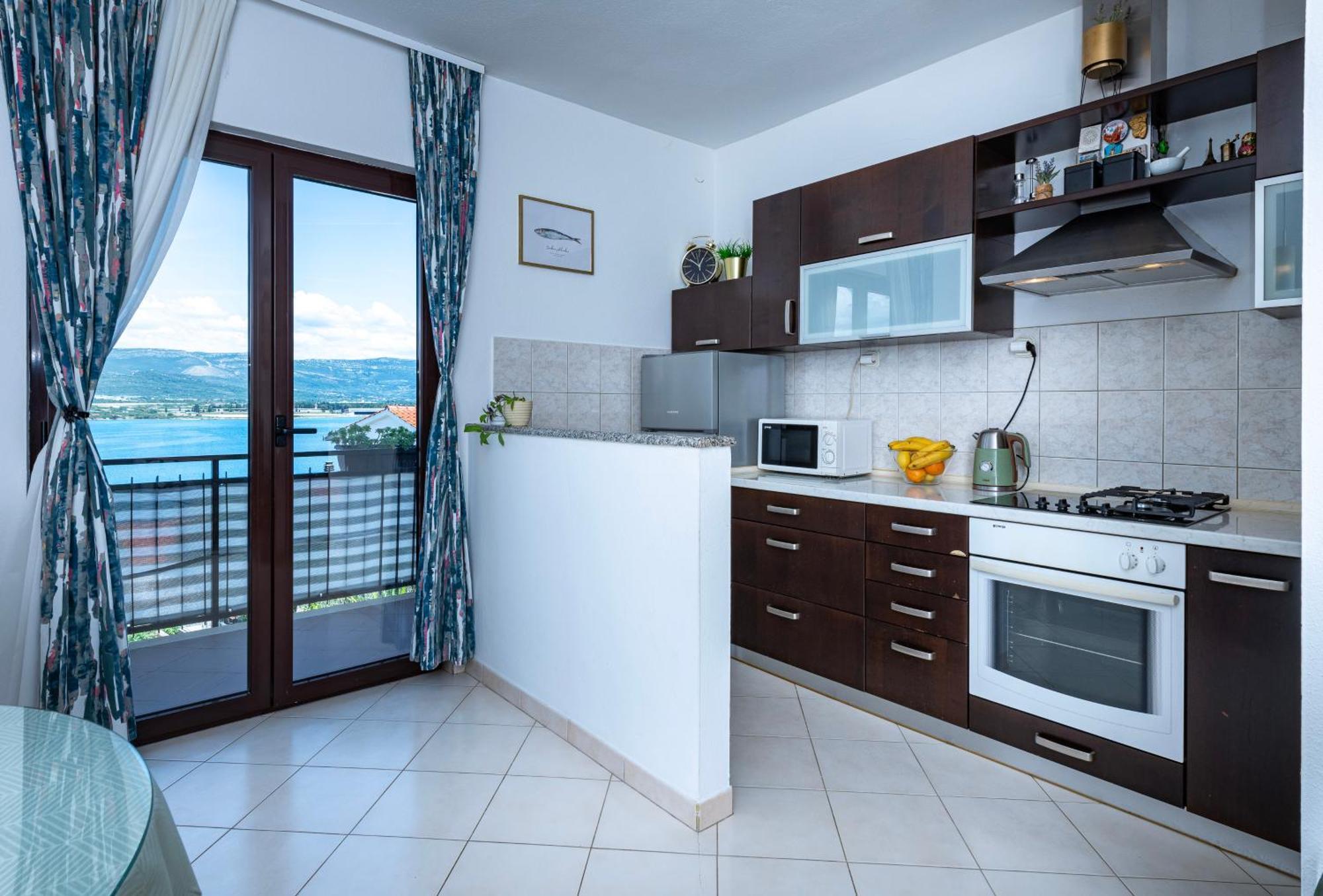 Apartments Bellezza Trogir Bagian luar foto